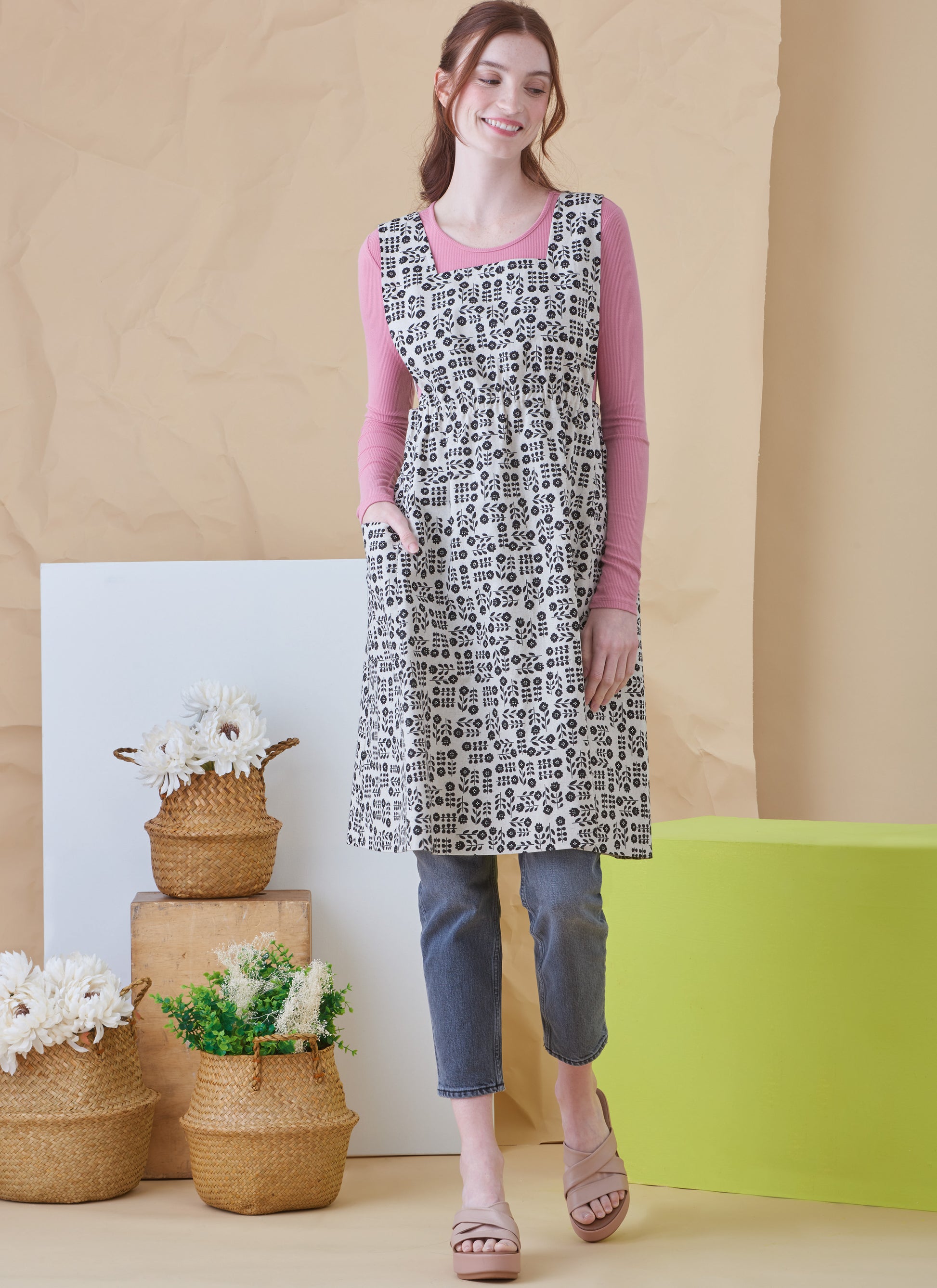 Simplicity Pattern S9766 Apron