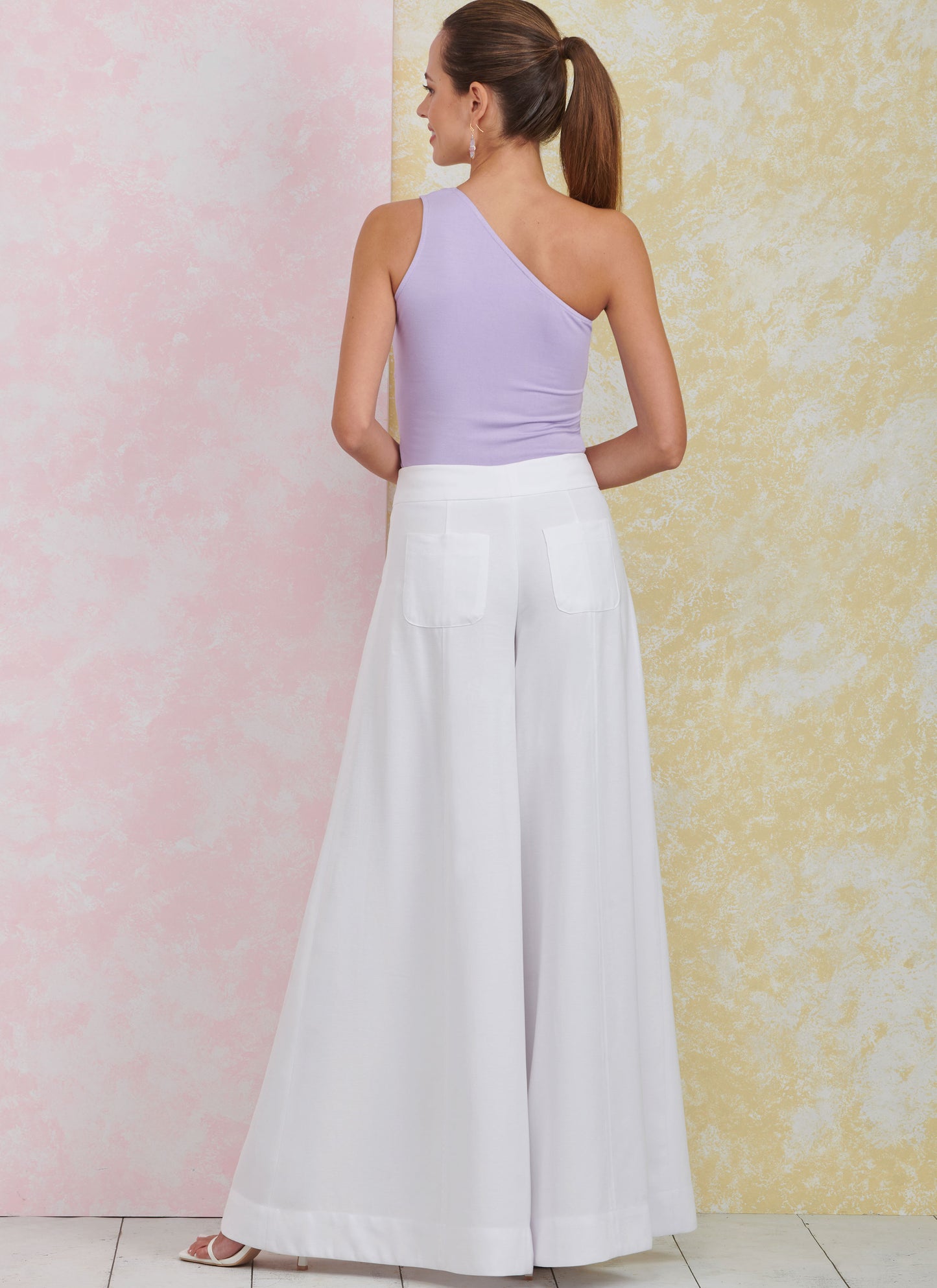 Simplicity Pattern S9925 Misses' Pants, Knit Shrug and Top