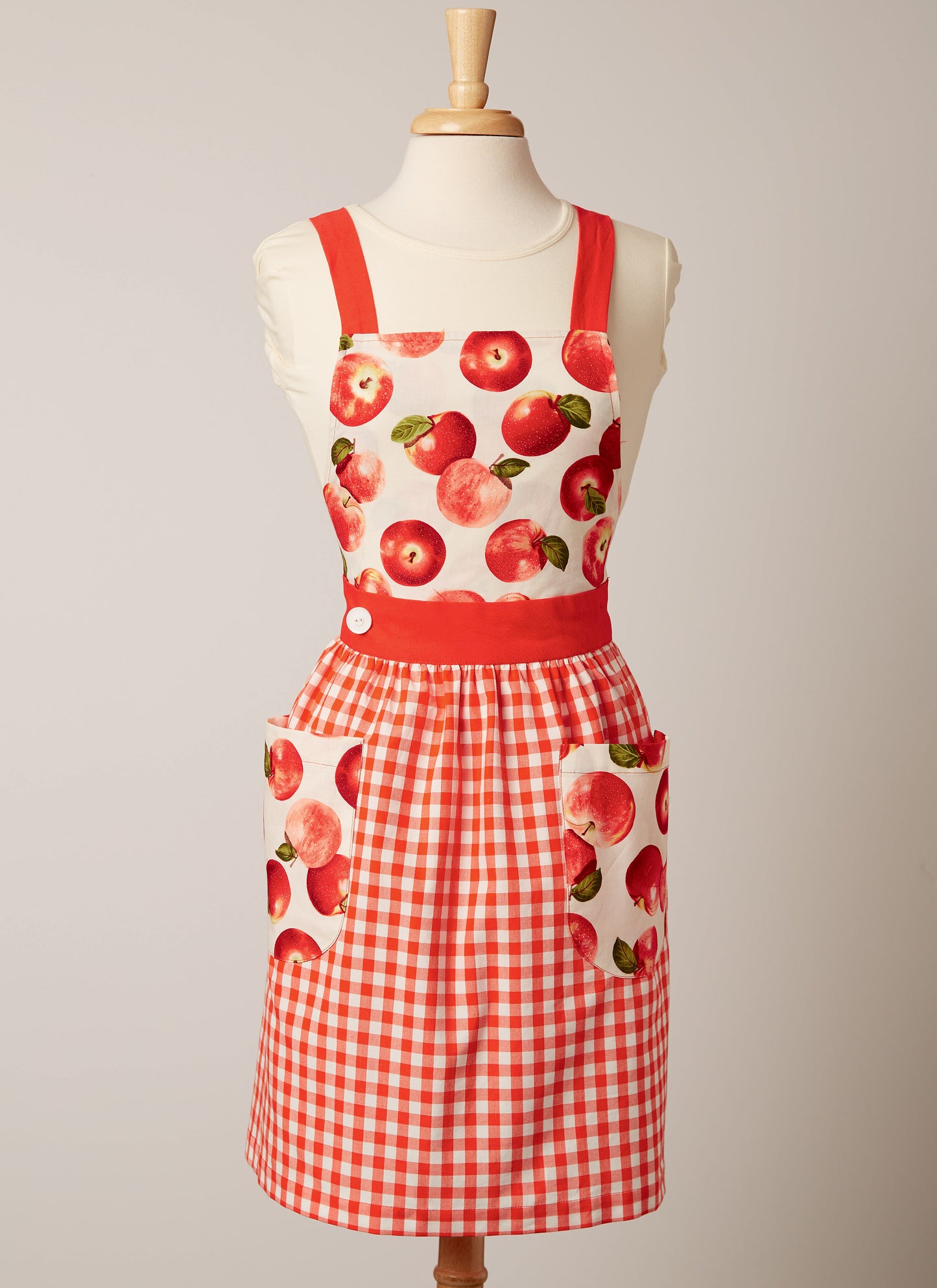 McCall's M8234 Child/Miss Apron Accessories