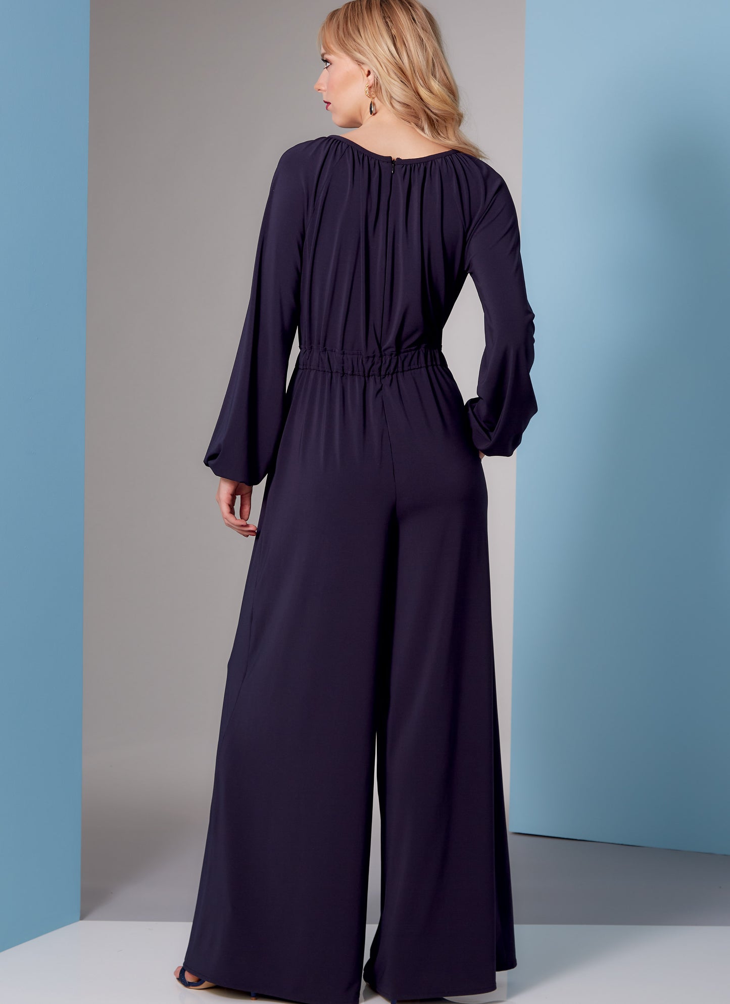 Vogue V1851 Misses/Petite Jumpsuit