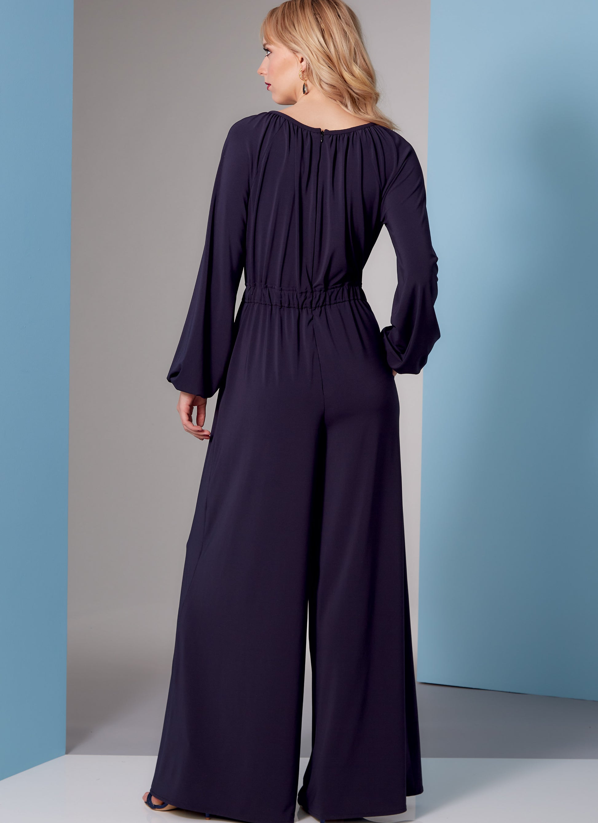 Vogue V1851 Misses/Petite Jumpsuit